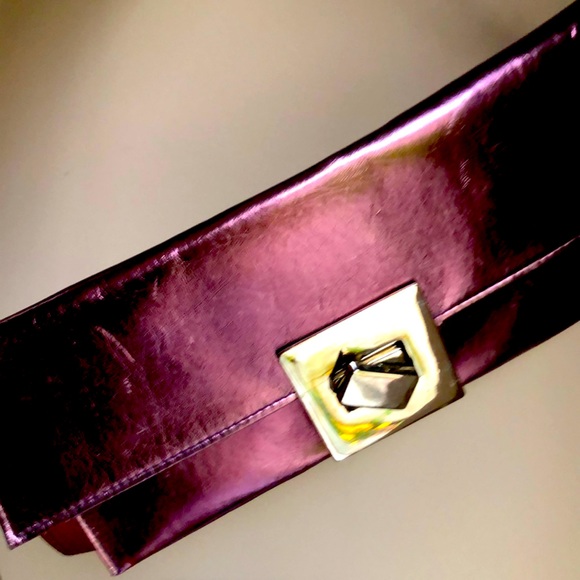 Purple patent purse NWOT